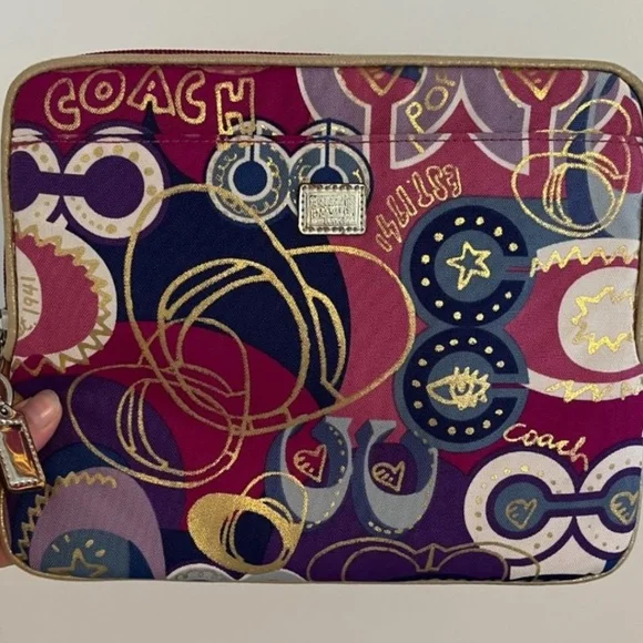 Coach Poppy Apple Tablet Case - Picture 4 of 5